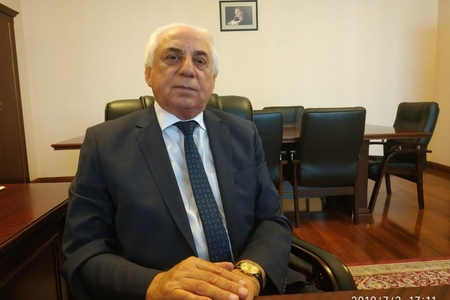 “ABŞ-da milyonu olmayan adama deputatlığa namizədliyini irəli sürməyə icazə vermirlər” “ABŞ-da milyonu olmayan adama deputatlığa namizədliyini irəli sürməyə icazə vermirlər”