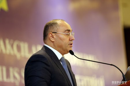 Səfər Mehdiyevin qaynı Zeynal Tarquluyevə milyonluq hədiyyəsi Səfər Mehdiyevin qaynı Zeynal Tarquluyevə milyonluq hədiyyəsi